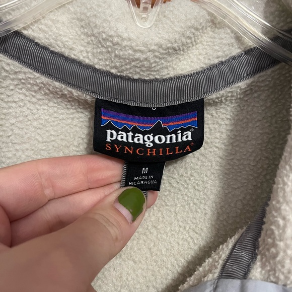 Women’s Patagonia Synchilla Fleece size medium - Picture 3 of 3